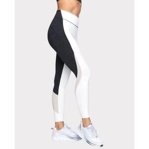 NWT Outdoor Voices TechSweat 7/8 Zoom Leggings